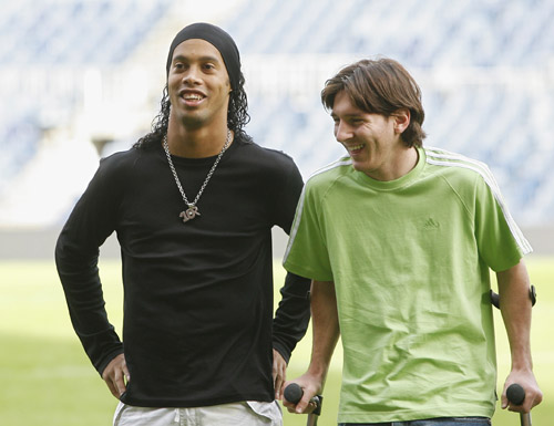 墨尔本城边卫新星：偶像是卡希尔，在德比进球意义非凡（墨尔本城边后卫新秀：偶像卡希尔，德比破门格外珍贵）