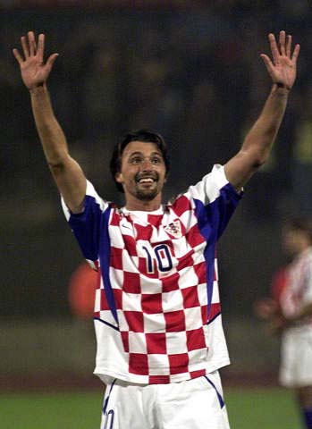 媒体人：张源或加盟某刚出售本土后腰的南方球队（据媒体人透露，张源可能加盟一支刚出售本土后腰的南方球队）