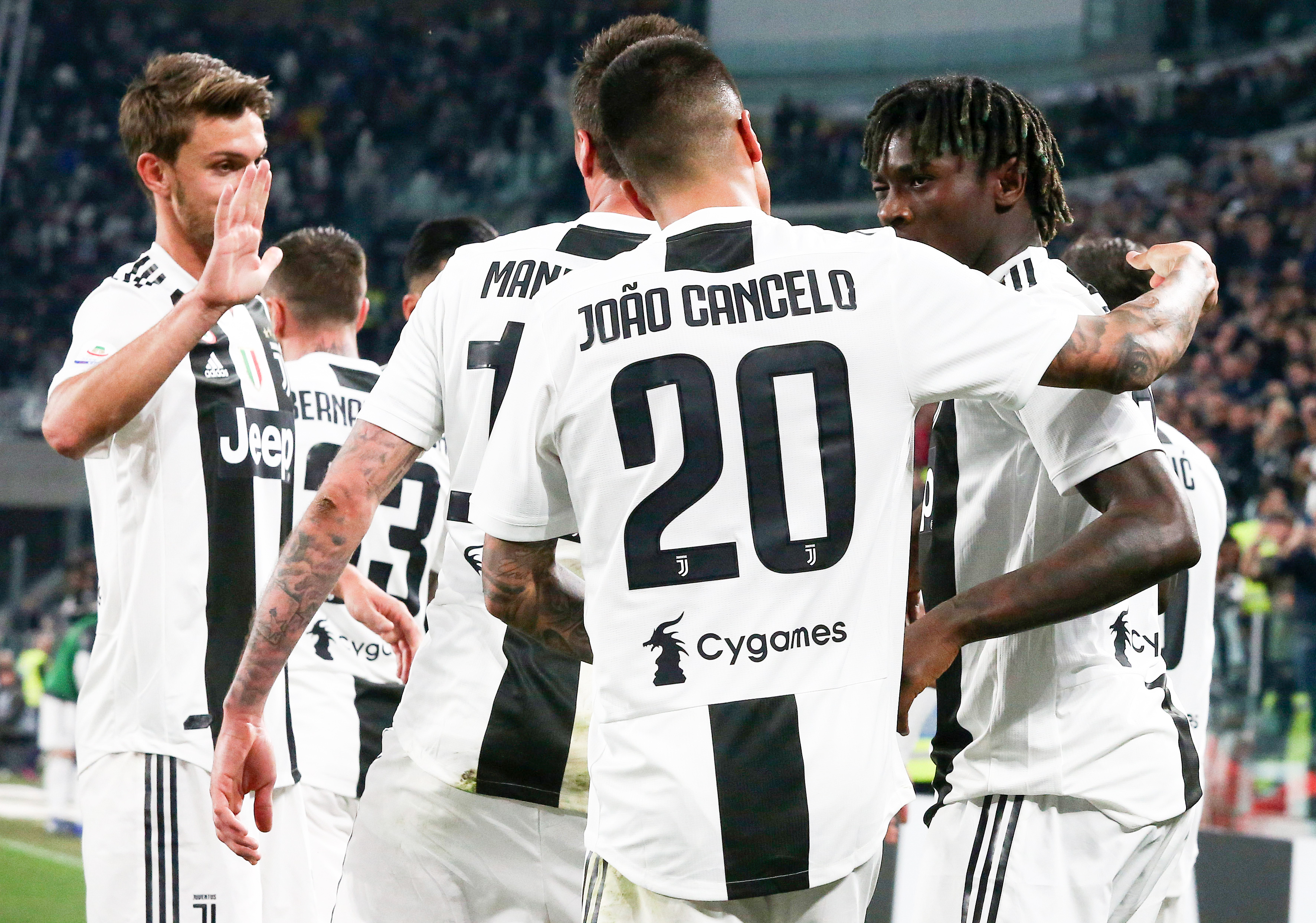 深得球员支持！欧冠不敌曼城后，多位皇马球员发声力挺阿隆索（欧冠憾负曼城，皇马球员齐声力挺阿隆索）