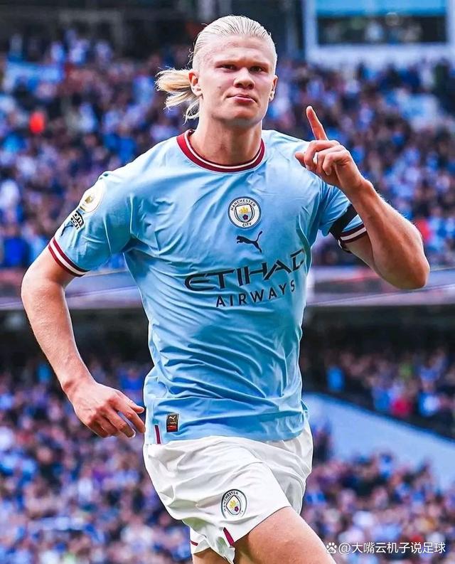 11球5助惊艳一赛季！王钰栋获2025年中超最佳青年球员（凭借11球5助的高光数据，王钰栋荣膺2025中超最佳青年球员）