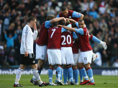 亚冠精英联赛：上海海港知耻后勇，首尔FC脸都不要了（亚冠精英联赛：上海海港强势反弹，首尔FC颜面尽失）