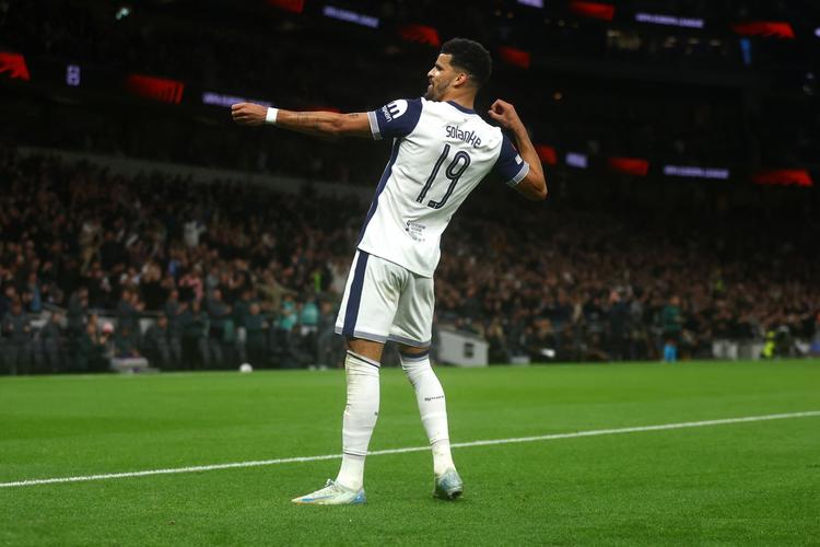 下半场发威！穆雷贡献23分12助攻，三分4中3