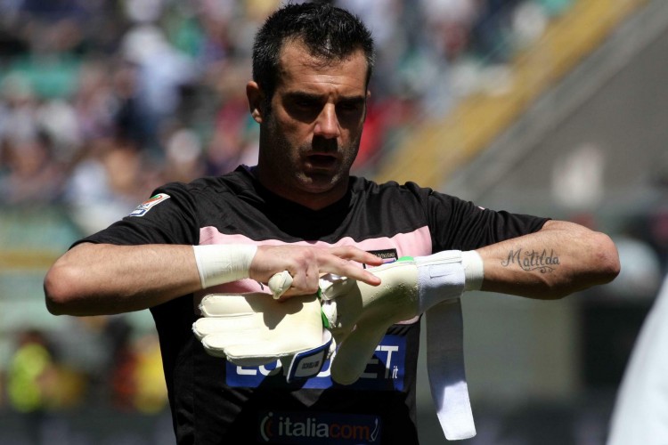 NBA：勇士末节发力 击败灰熊