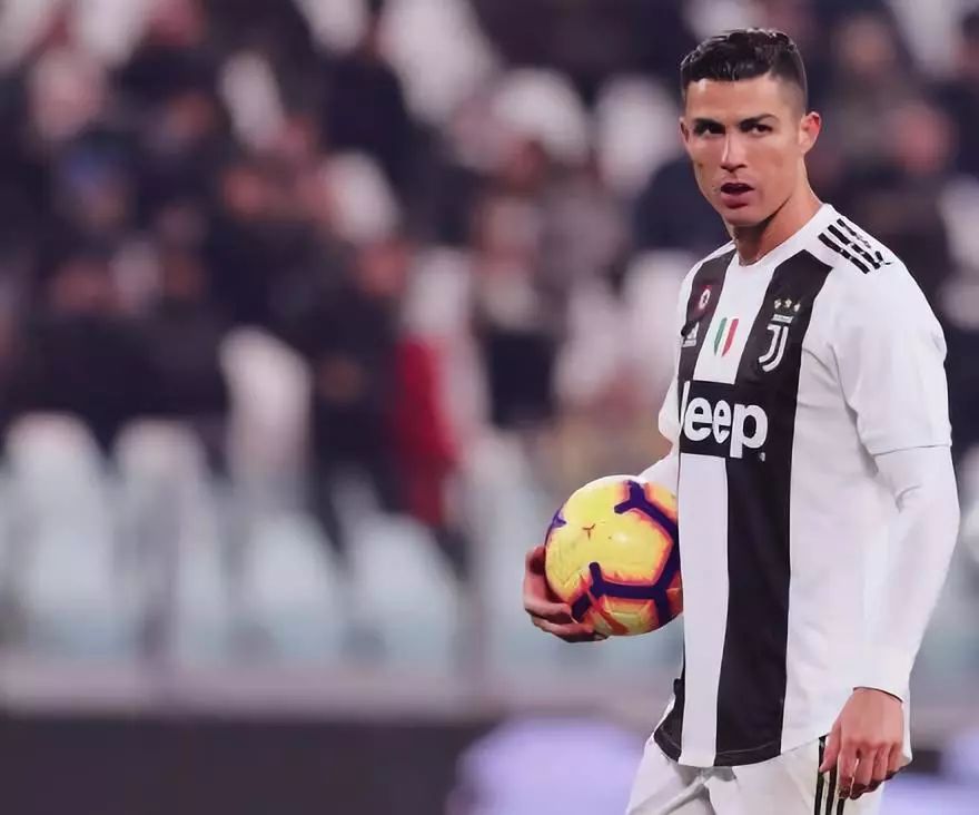 0-3不敌拜仁，勒沃库森连续37场德甲客场不败纪录遭终结（0-3负拜仁，勒沃库森德甲客场37场不败告终）