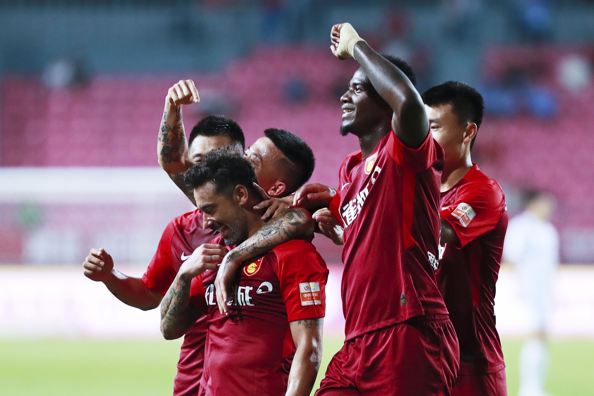 德转更新沙特联球队身价：利雅得新月居榜首，利雅得胜利第四（德转公布沙特联俱乐部身价榜：利雅得新月登顶，利雅得胜利列第4）