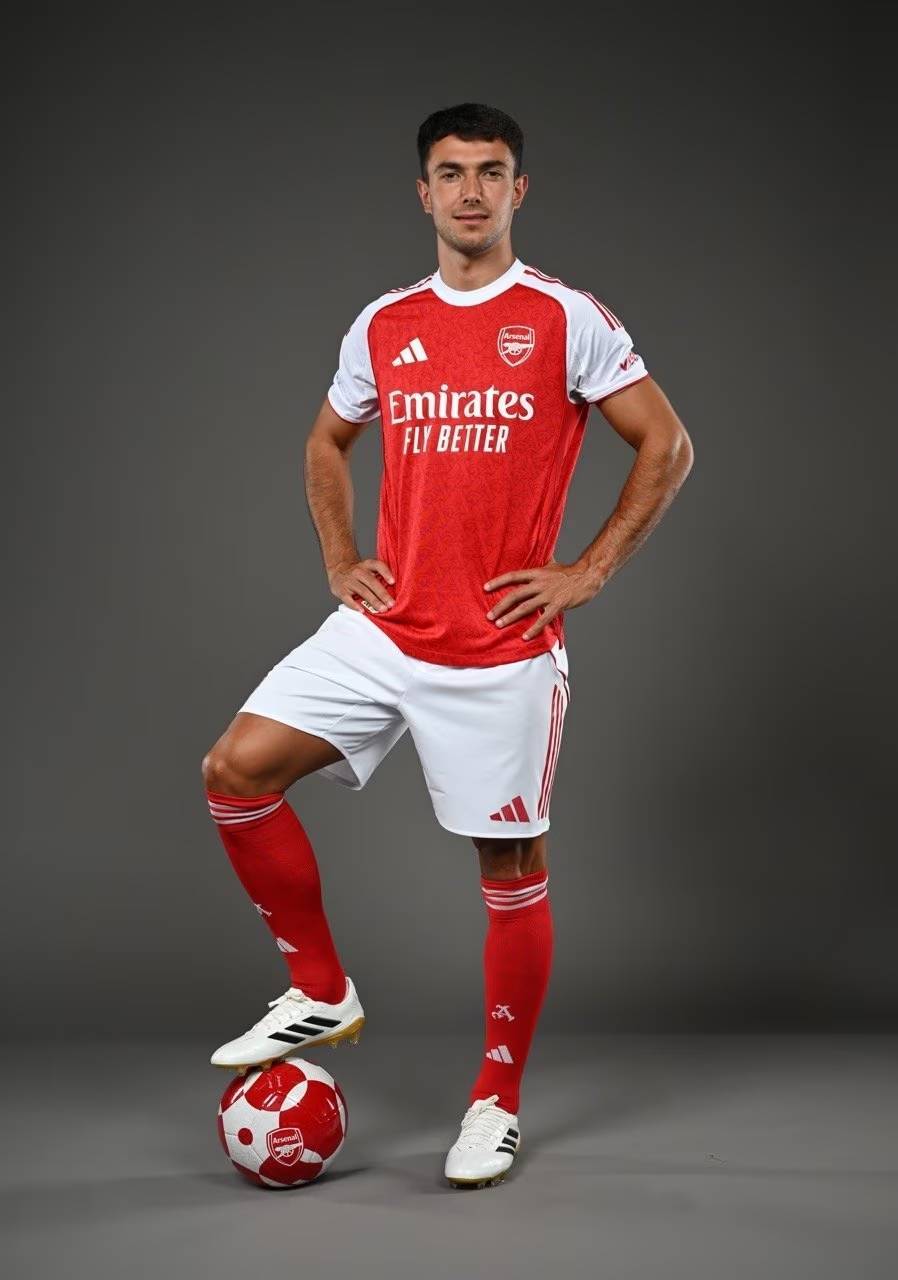 刘建宏：邵佳一已经表现出了一个现代教练的风度和气质