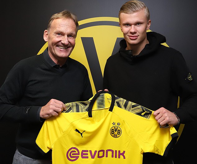 奥尔莫谈俱乐部与西足协争议：没感受到，巴萨总是备受关注（奥尔莫谈俱乐部与西足协风波：称未察觉争议，巴萨始终是焦点）