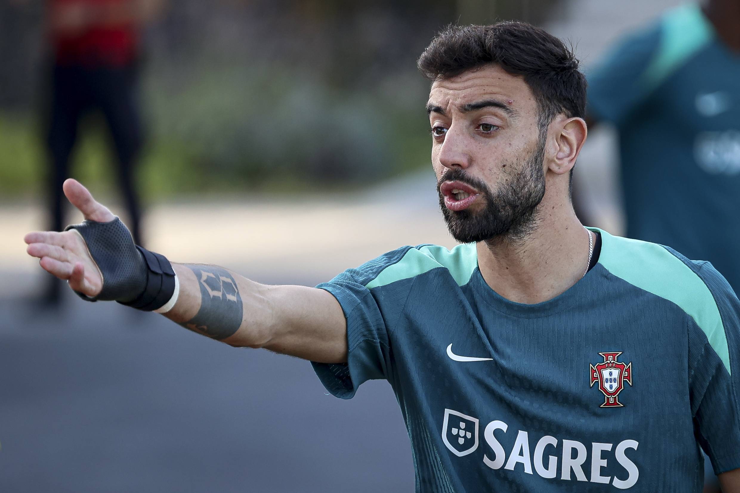 官方：皇家奥维耶多宣布新帅，乌拉圭人阿尔马达执教到赛季末（皇家奥维耶多官宣：乌拉圭教头阿尔马达上任，执教至赛季末）