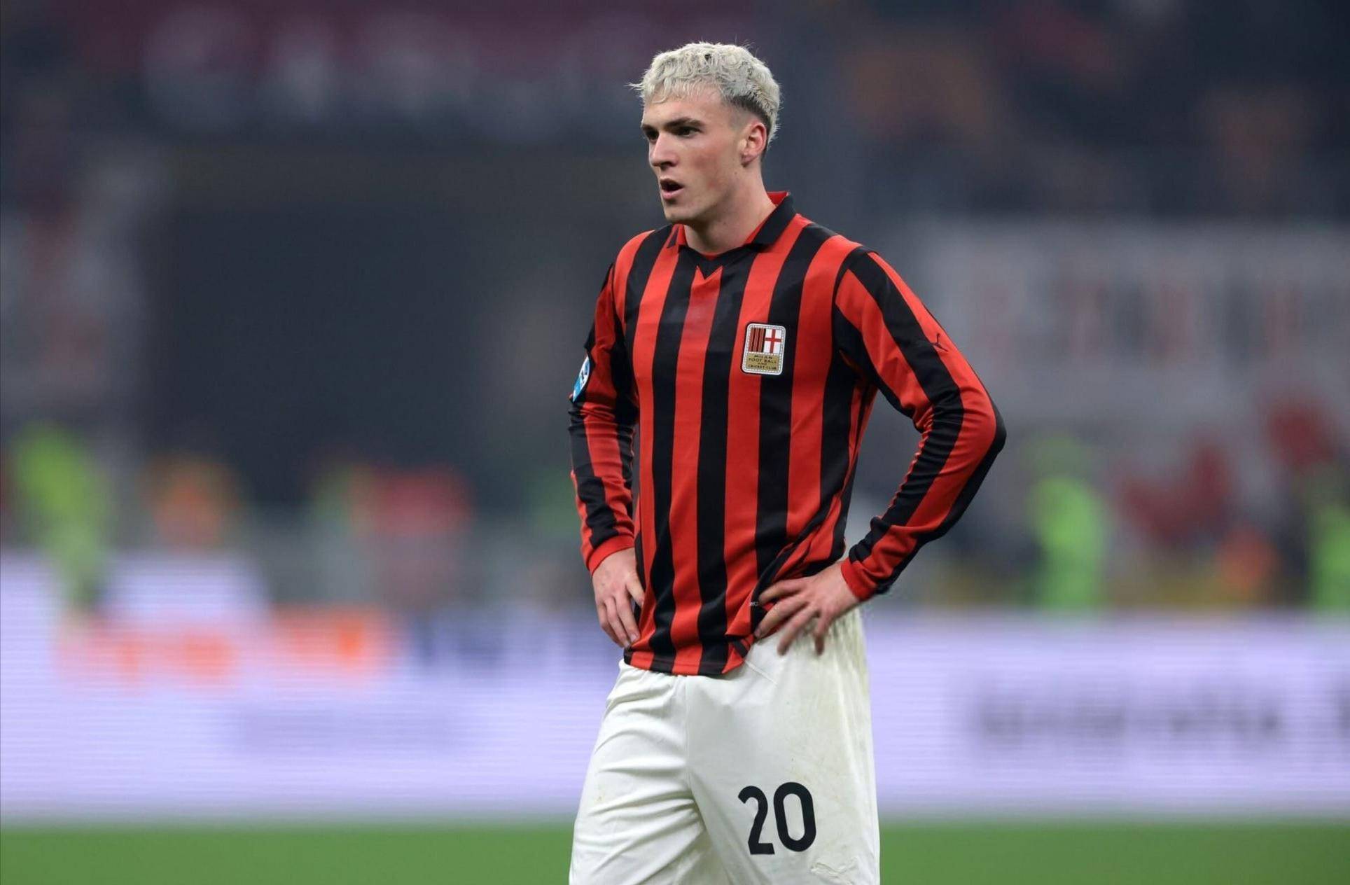 英超焦点战：纽卡斯尔联VS伯恩利——攻防博弈下的胜负天平与比分推演