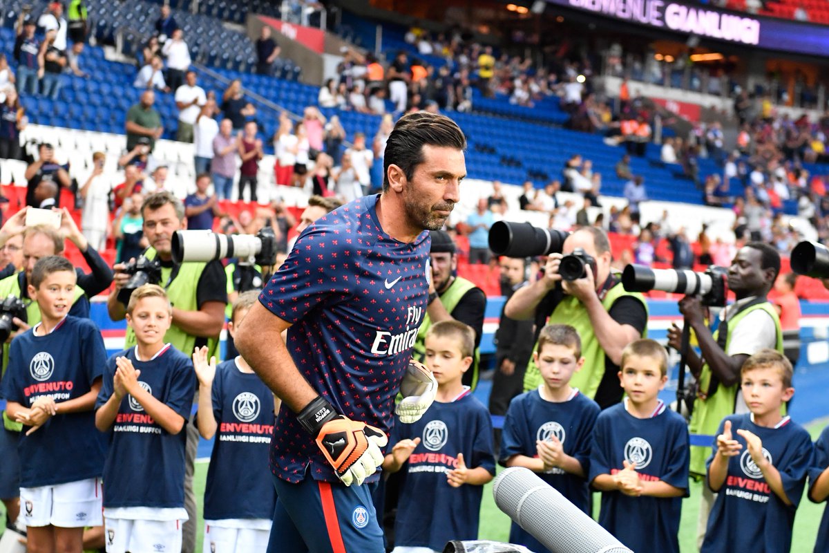 官方：19岁切尔西小将利奥-卡斯尔戴恩租借加盟哈德斯菲尔德