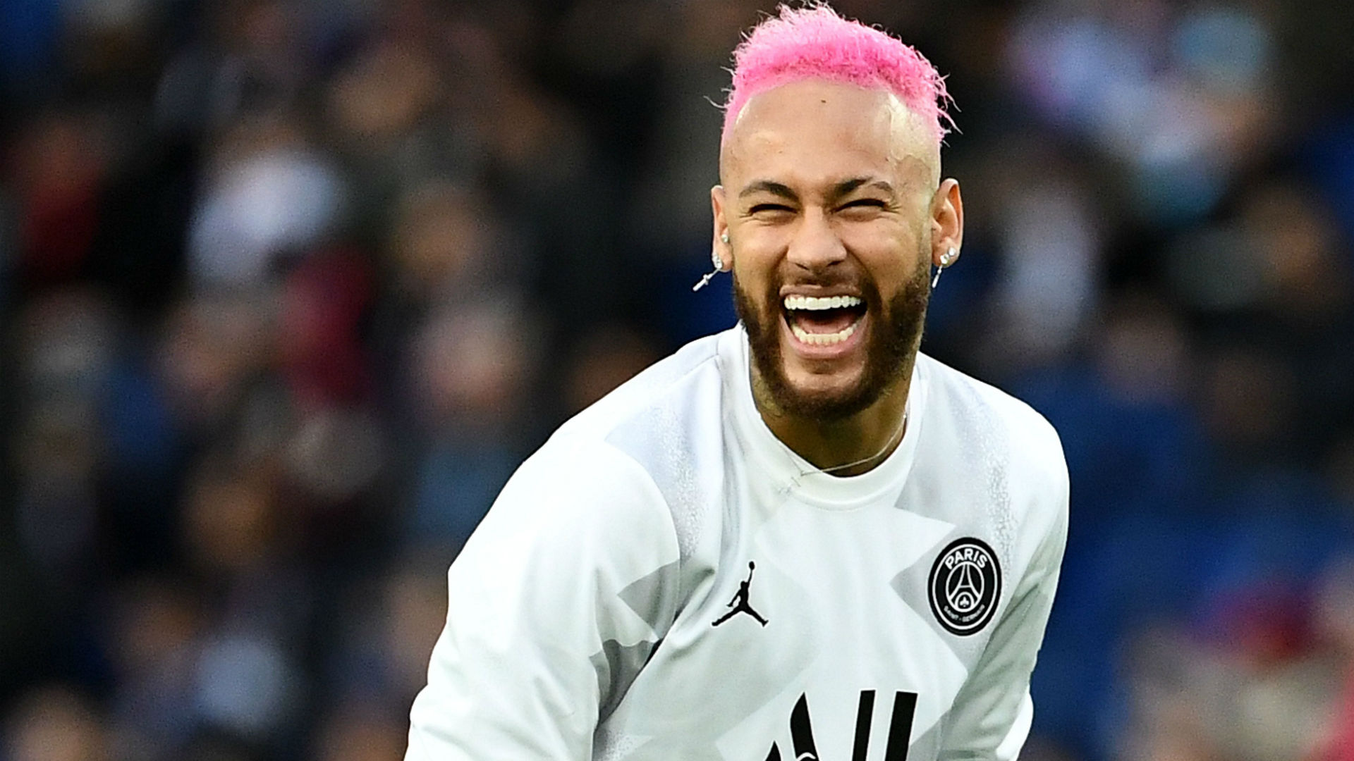 开场29分钟3球，姆巴佩完成欧冠历史第三早的帽子戏法（姆巴佩开场29分钟戴帽，欧冠史上第三快）