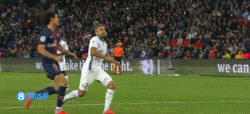 沃克＆乔治发挥出色，沃克半场16分已经刷新赛季新高